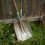 Linfield Garden shovels