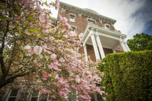 Linfield College, Pioneer Hall