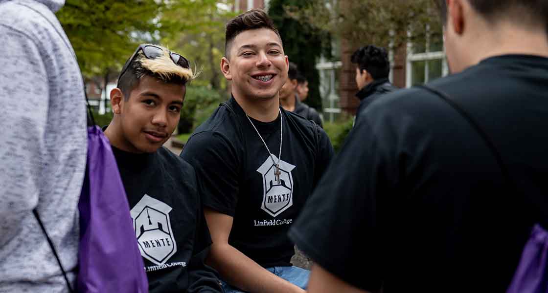 Attendees of the last in-person Mente Summit, in March 2020, take a break from a packed day of lectures, mentoring and workshop sessions.