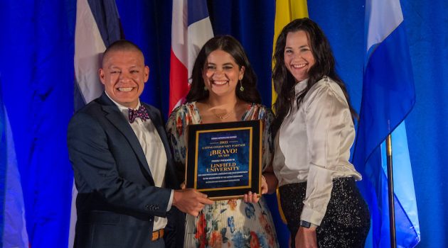 Linfield reps receive Bravo Award