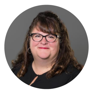 Headshot of Desi Shubin