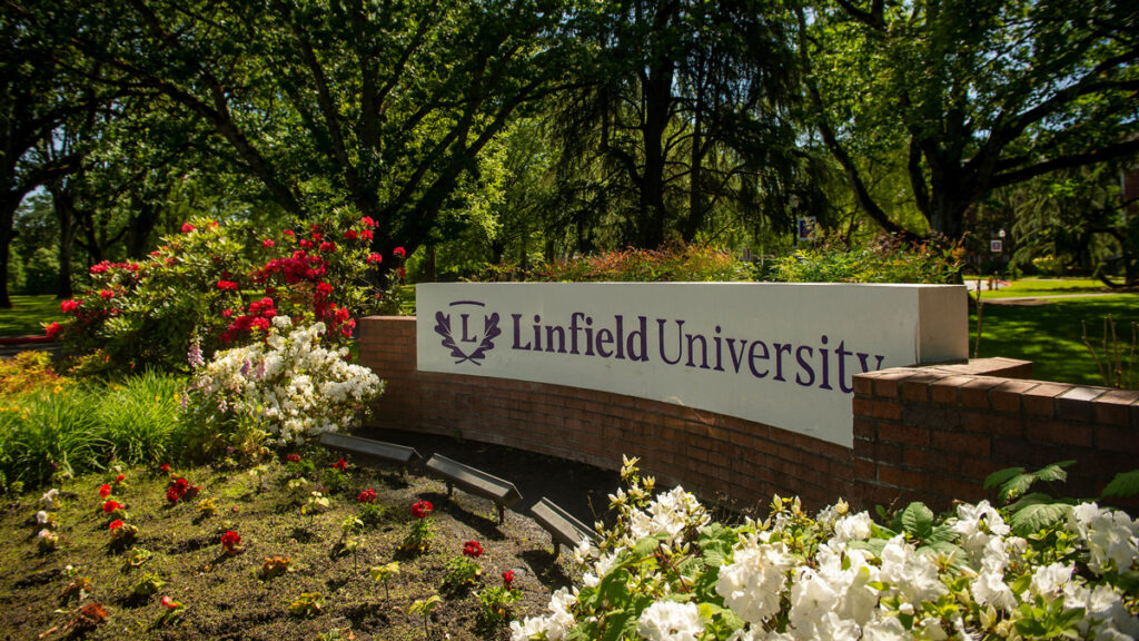 Linfield University entrance sign
